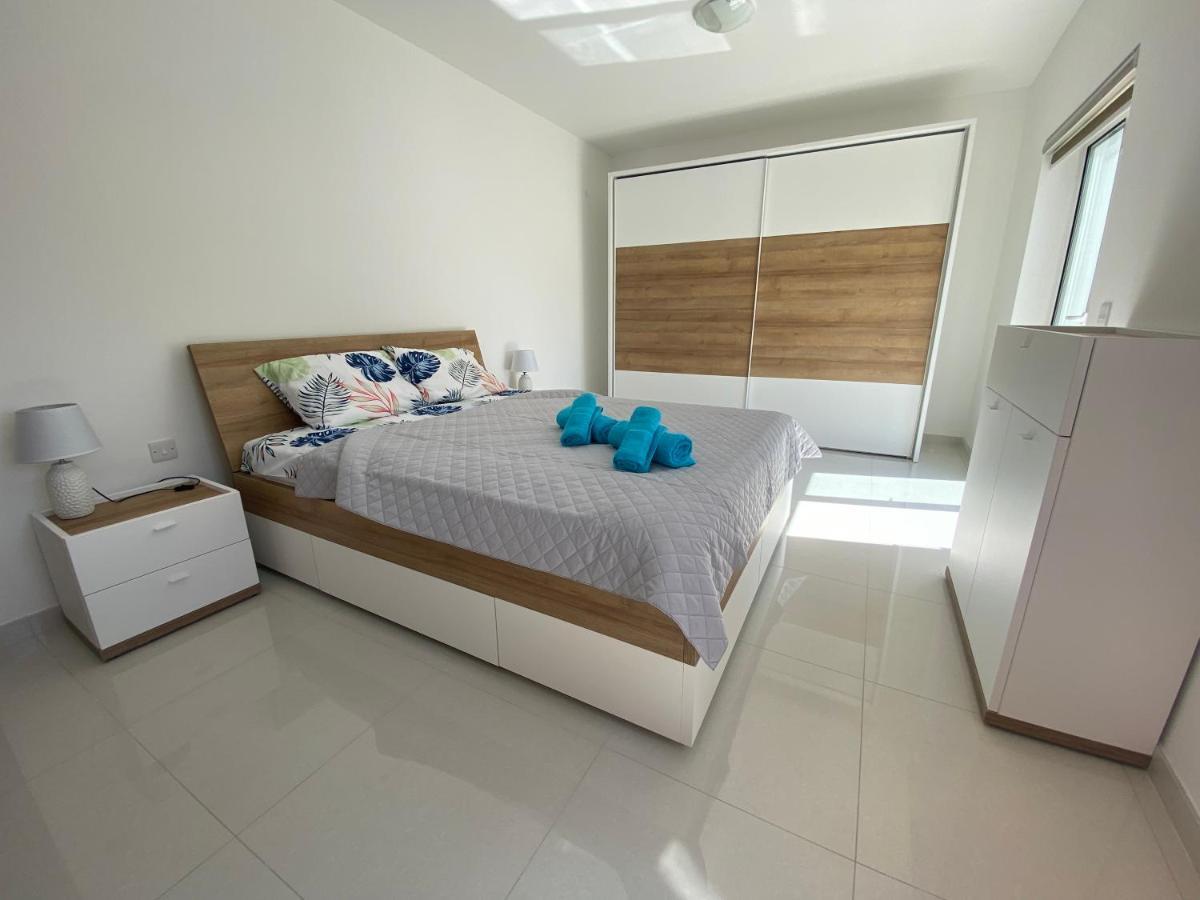 Sunshine Apartments Mellieha - Modern Two Bedroom Penthouse With Terrace Exterior foto