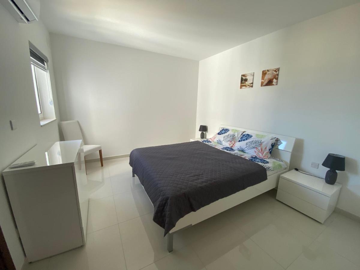 Sunshine Apartments Mellieha - Modern Two Bedroom Penthouse With Terrace Exterior foto
