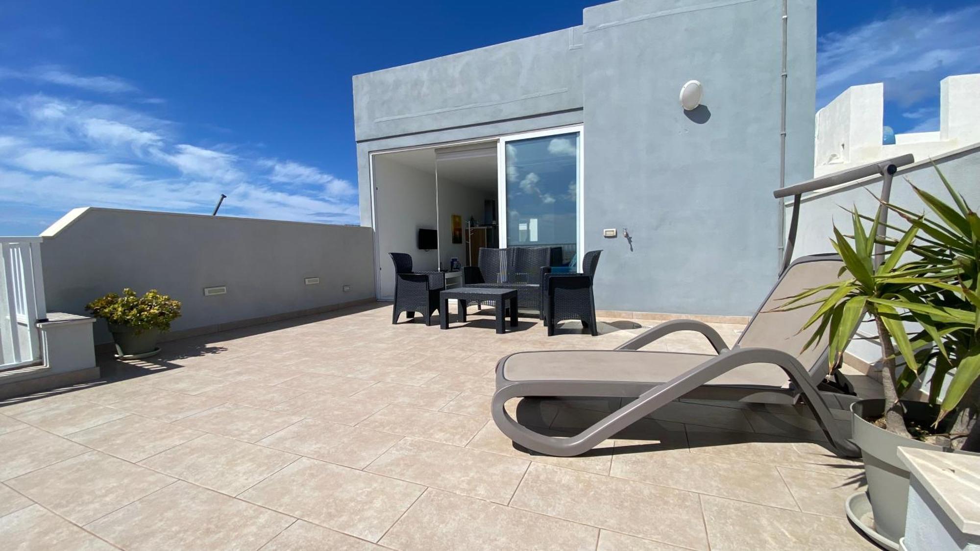 Sunshine Apartments Mellieha - Modern Two Bedroom Penthouse With Terrace Exterior foto